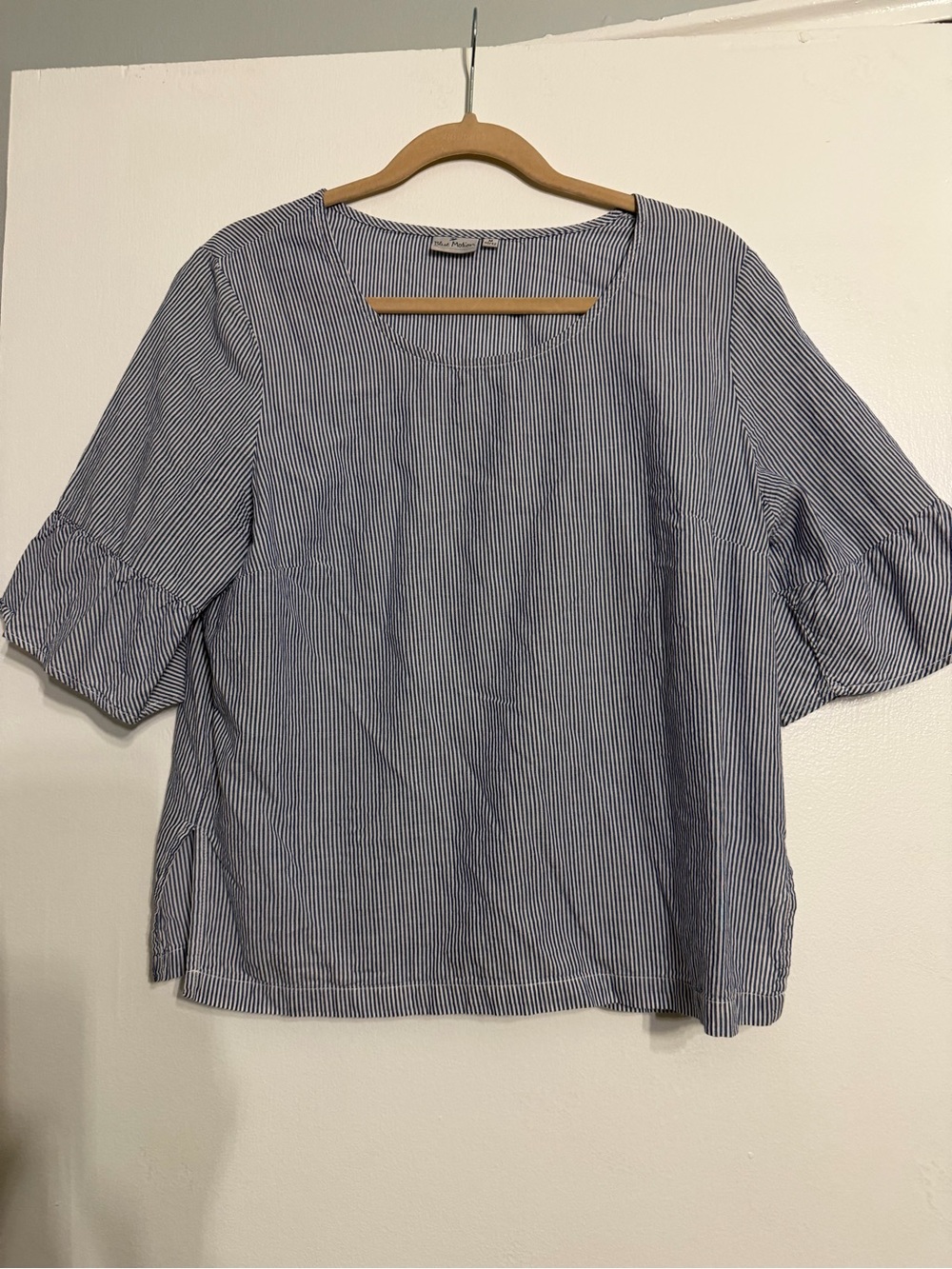 Women's Blue and White Pinstripe Scoop Neck Blouse